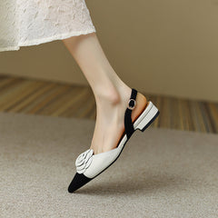 Deja – Handgemachte Slingback-Schuhe mit Blumenmuster und Cap Toe