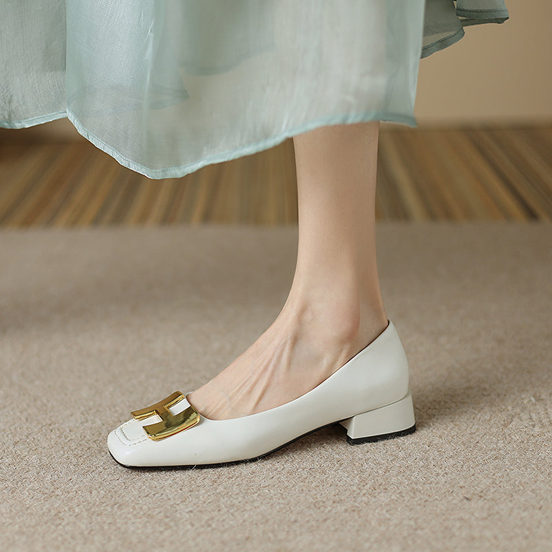 Ballerinas Dylan mit niedrigem Absatz und Metall