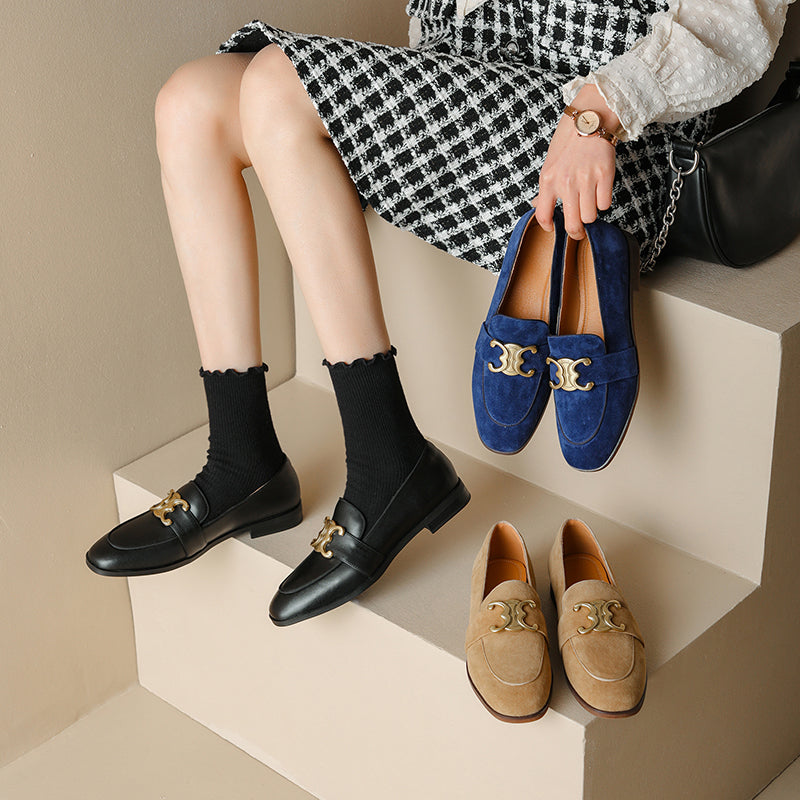 Cataleya Damen-Loafer aus Wildleder mit Kette