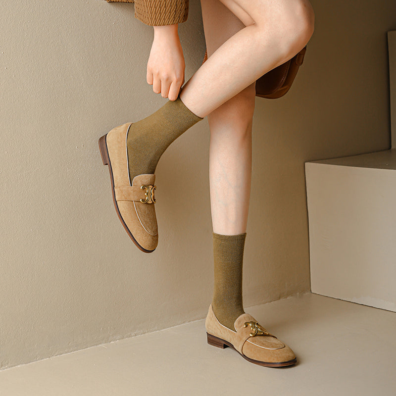 Cataleya Damen-Loafer aus Wildleder mit Kette